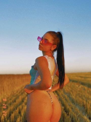 Ева
